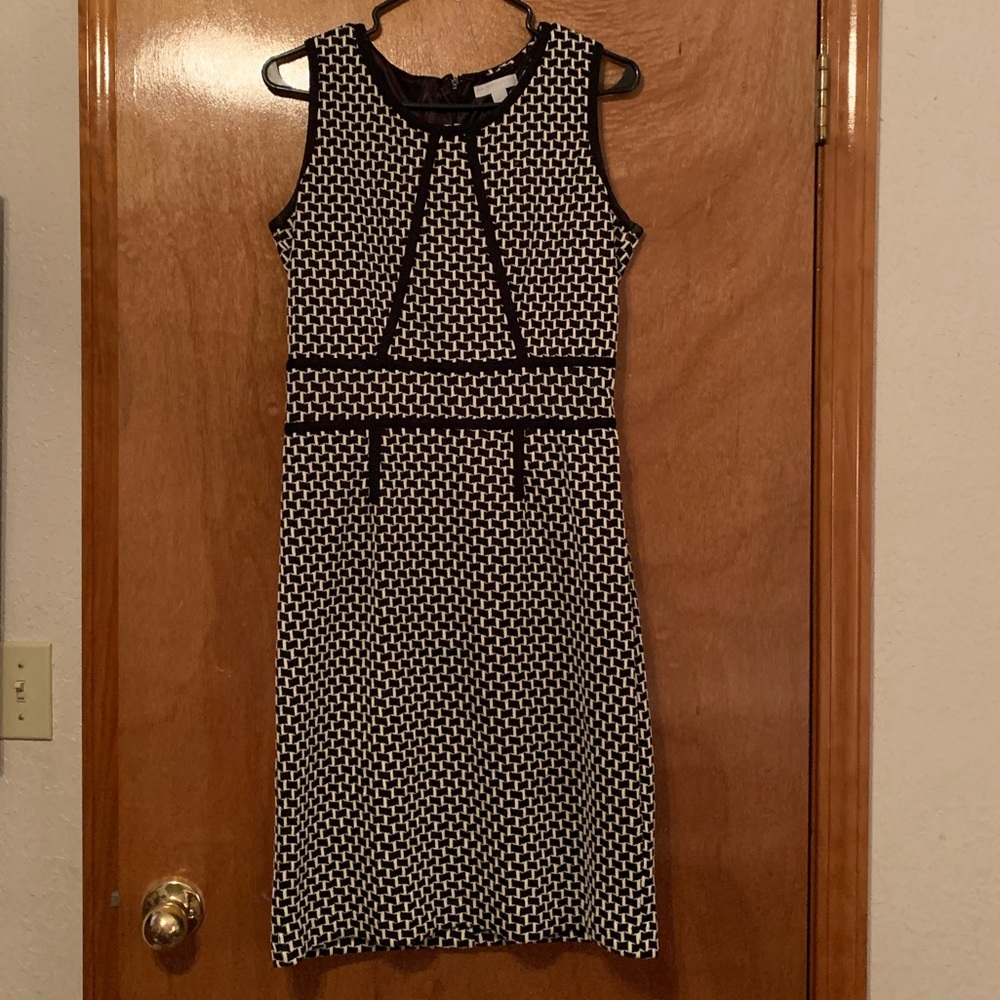 NEW YORK AND COMPANY “stretch” woman’s dress